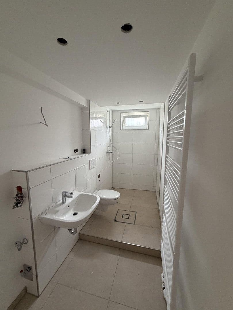 Prenájom bytu 3-izbový 74 m², Petrus-Waldus-Straße 11, Karlsruhe, Bádensko-Wurttembersko Prenájom bytu 3-izbový 74 m², Petrus-Waldus-Straße 11, Karlsruhe, Bádensko-Wurttembersko