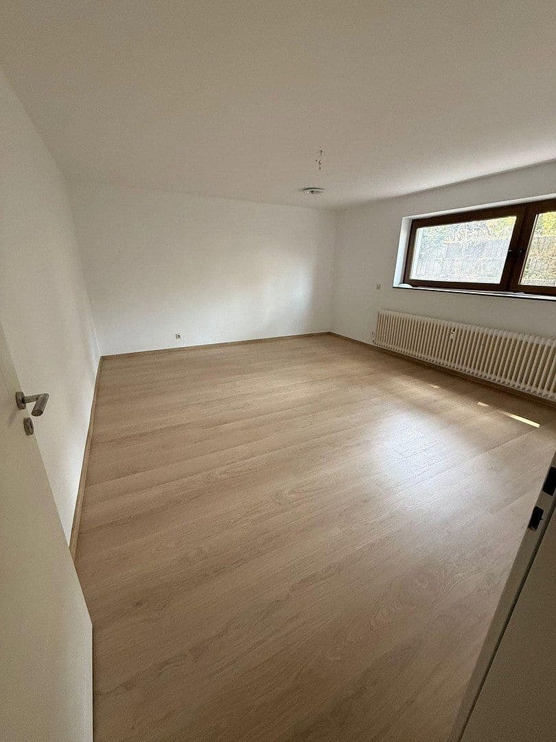 Prenájom bytu 3-izbový 74 m², Petrus-Waldus-Straße 11, Karlsruhe, Bádensko-Wurttembersko Prenájom bytu 3-izbový 74 m², Petrus-Waldus-Straße 11, Karlsruhe, Bádensko-Wurttembersko