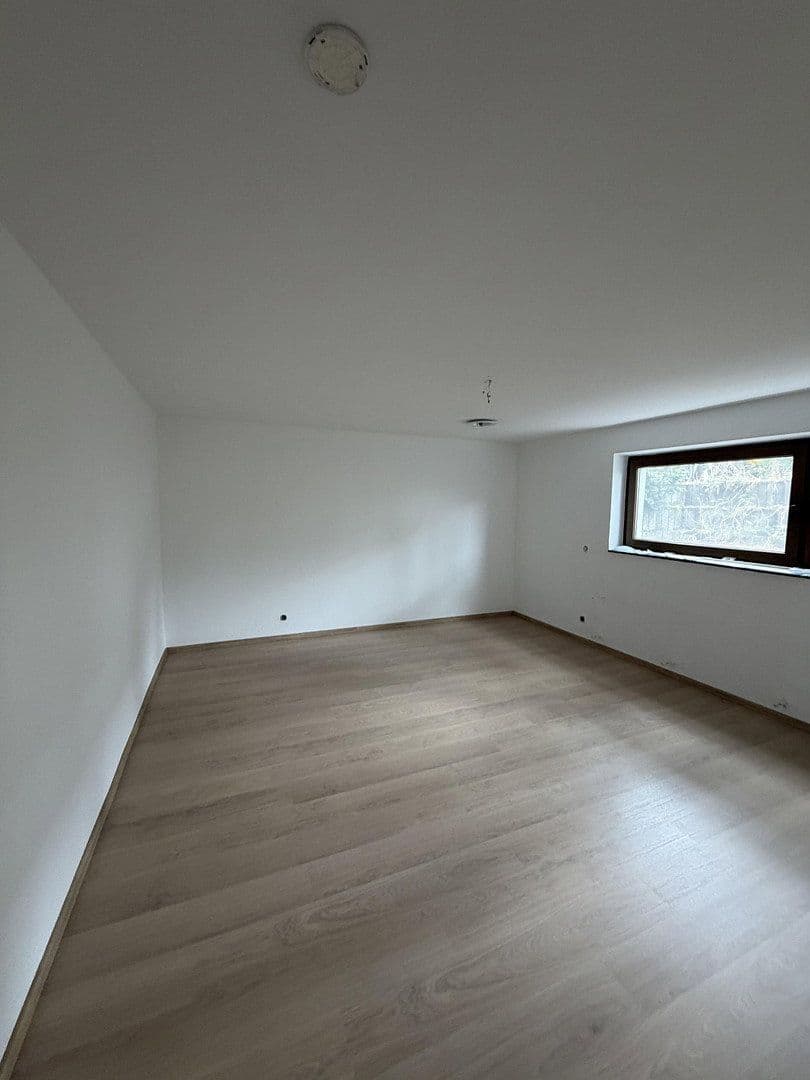 Prenájom bytu 3-izbový 74 m², Petrus-Waldus-Straße 11, Karlsruhe, Bádensko-Wurttembersko Prenájom bytu 3-izbový 74 m², Petrus-Waldus-Straße 11, Karlsruhe, Bádensko-Wurttembersko