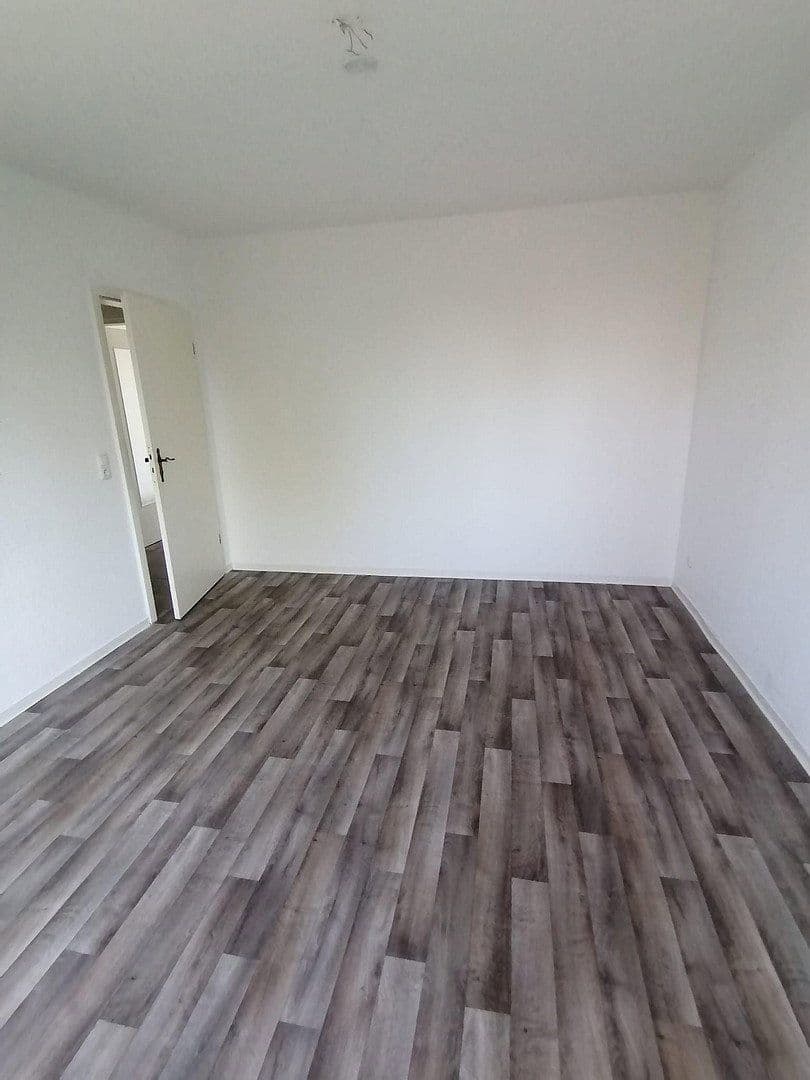 Prenájom bytu 3-izbový 63 m², Dorfstraße 9, Damshagen, Meklenbursko-Predpomoransko Prenájom bytu 3-izbový 63 m², Dorfstraße 9, Damshagen, Meklenbursko-Predpomoransko