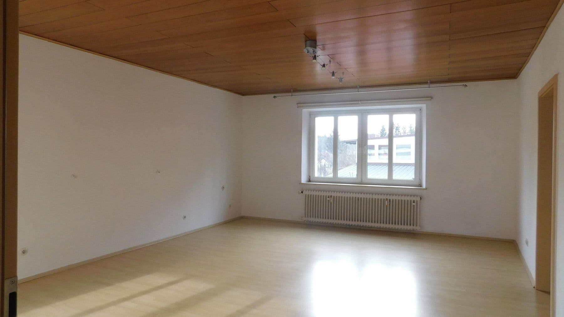 Prenájom bytu 3-izbový 98 m², Hauptstr., Bodenwöhr, Bavorsko Prenájom bytu 3-izbový 98 m², Hauptstr., Bodenwöhr, Bavorsko