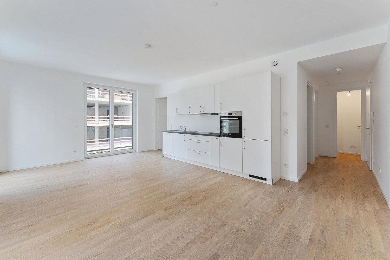 Prenájom bytu 2-izbový 62 m², Mühlenstraße 20, Berlin, Berlín Prenájom bytu 2-izbový 62 m², Mühlenstraße 20, Berlin, Berlín
