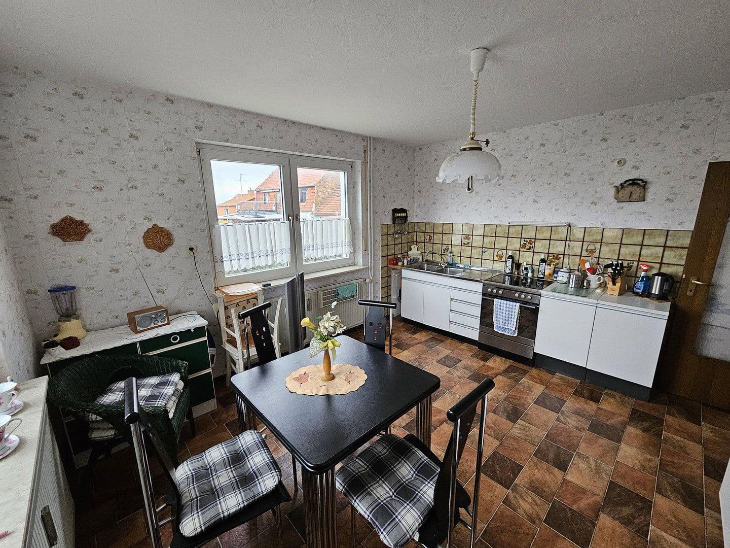 Predaj domu 211 m², pozemok 815 m², Heinrich-Otto-Weg, 14, Homberg (Efze), Hesensko Predaj domu 211 m², pozemok 815 m², Heinrich-Otto-Weg, 14, Homberg (Efze), Hesensko