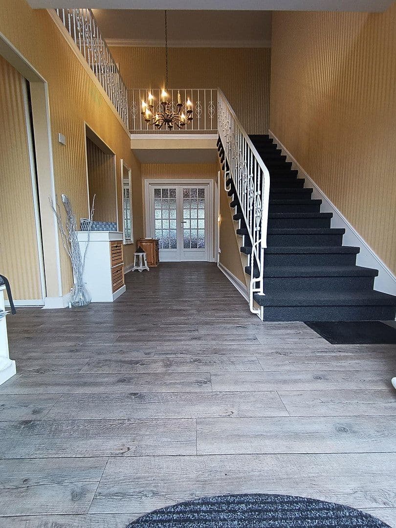 Predaj domu 356 m², pozemok 1.039 m², Swisttal, Severné Porýnie - Westfálsko Predaj domu 356 m², pozemok 1.039 m², Swisttal, Severné Porýnie - Westfálsko
