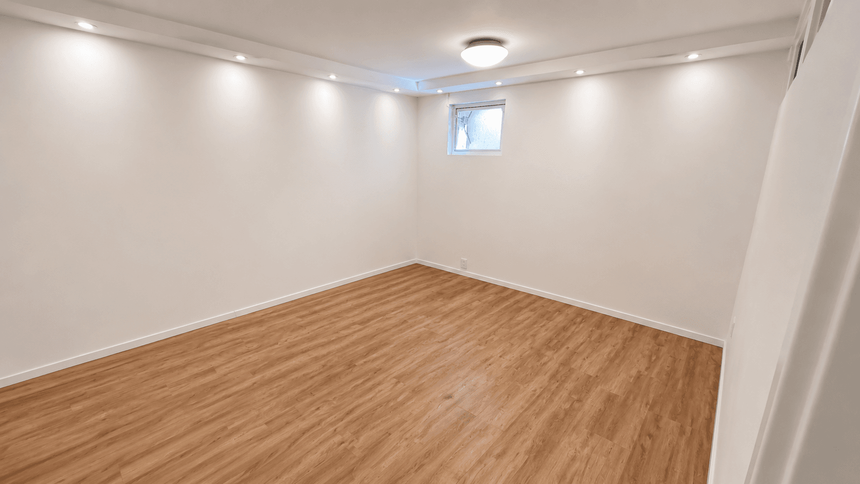 Prenájom domu 160 m², pozemok 211 m², Storchenweg 21, Poing, Bavorsko Prenájom domu 160 m², pozemok 211 m², Storchenweg 21, Poing, Bavorsko