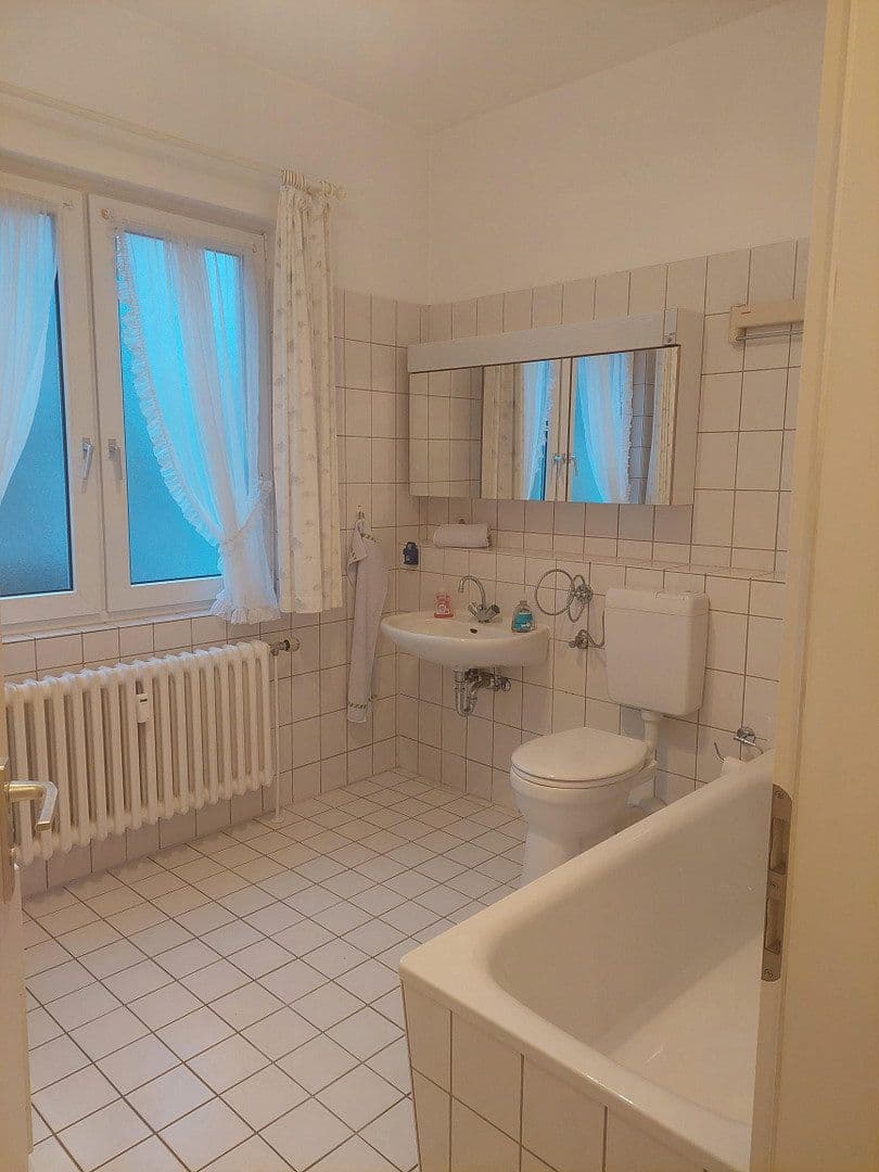 Prenájom bytu 2-izbový 74 m², Selerweg, Berlin, Berlín Prenájom bytu 2-izbový 74 m², Selerweg, Berlin, Berlín