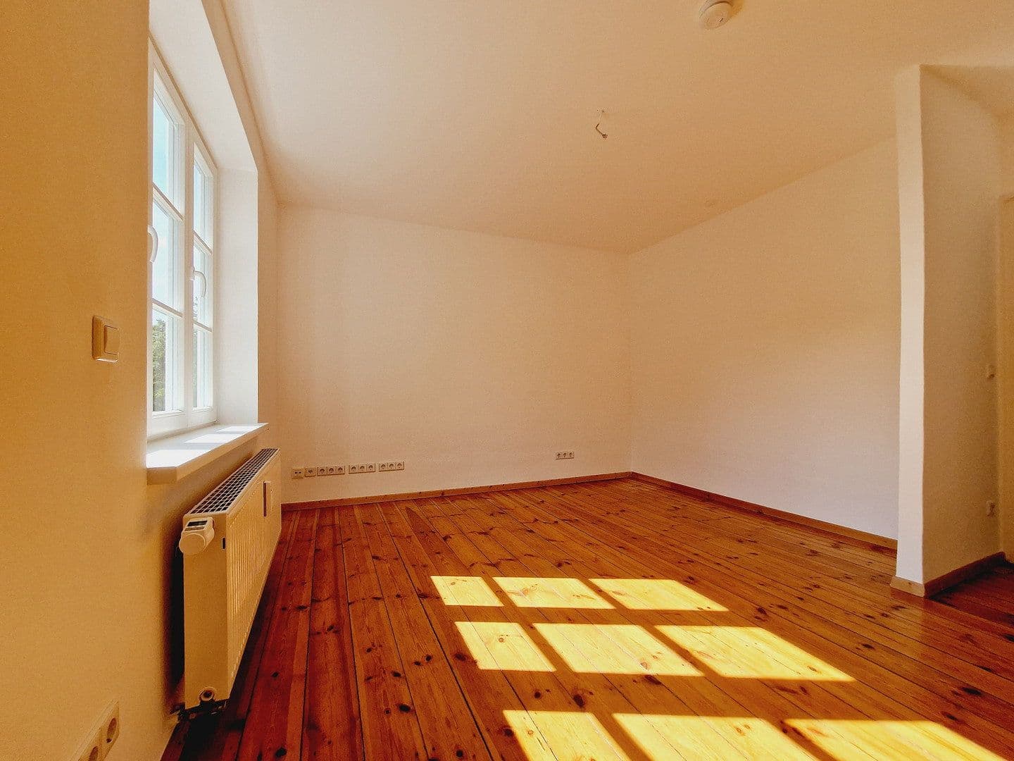 Prenájom domu 110 m², pozemok 350 m², Alte Landstrasse 30, Wolfsburg, Dolné Sasko Prenájom domu 110 m², pozemok 350 m², Alte Landstrasse 30, Wolfsburg, Dolné Sasko