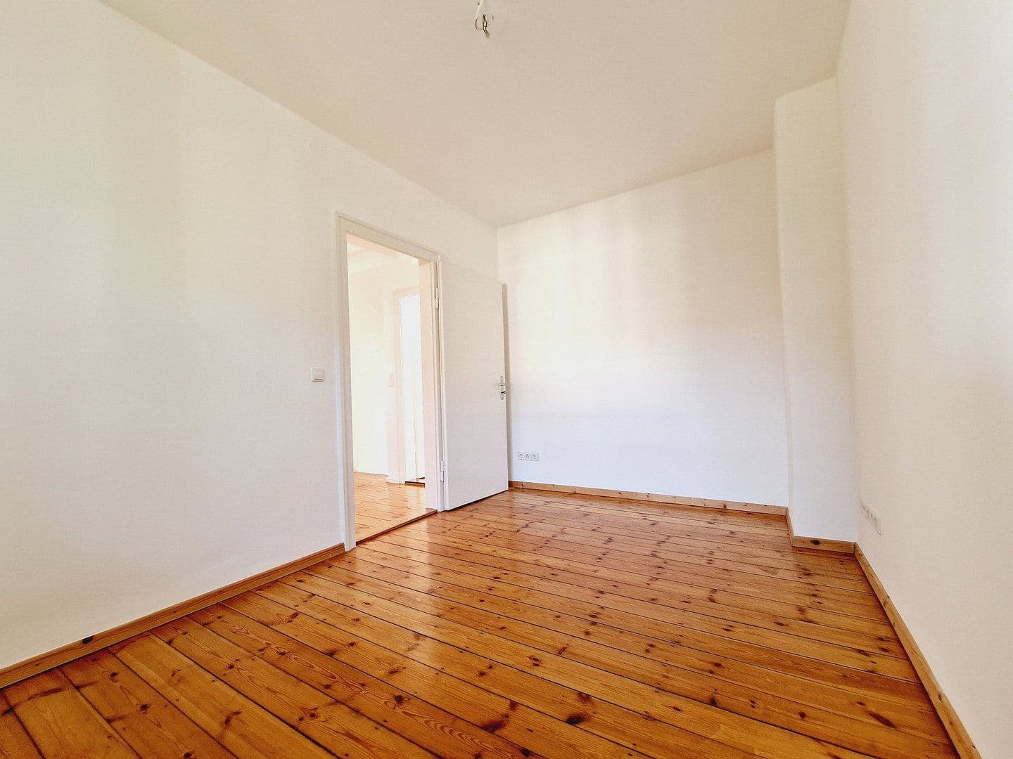 Prenájom domu 110 m², pozemok 350 m², Alte Landstrasse 30, Wolfsburg, Dolné Sasko Prenájom domu 110 m², pozemok 350 m², Alte Landstrasse 30, Wolfsburg, Dolné Sasko