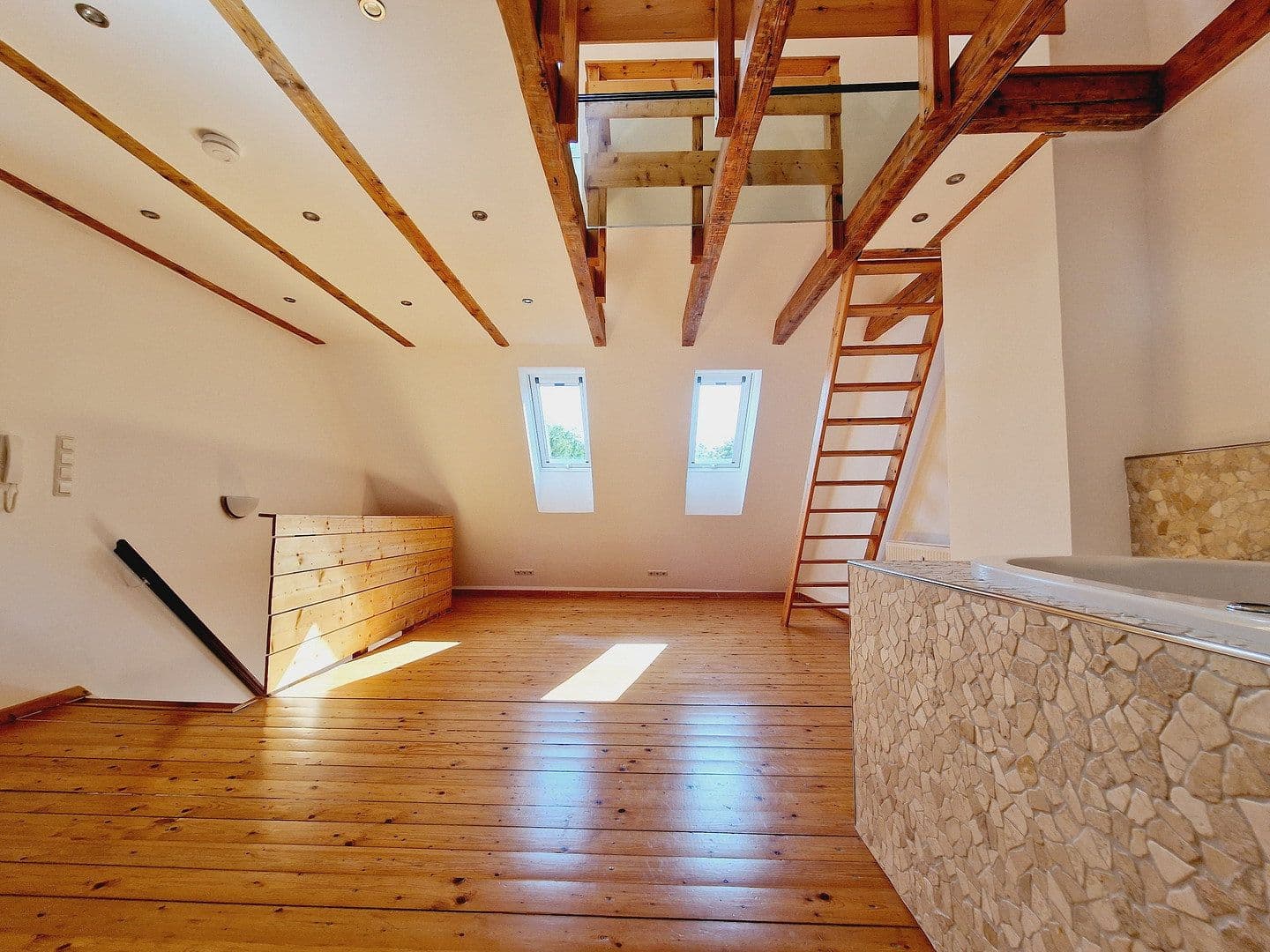 Prenájom domu 110 m², pozemok 350 m², Alte Landstrasse 30, Wolfsburg, Dolné Sasko Prenájom domu 110 m², pozemok 350 m², Alte Landstrasse 30, Wolfsburg, Dolné Sasko