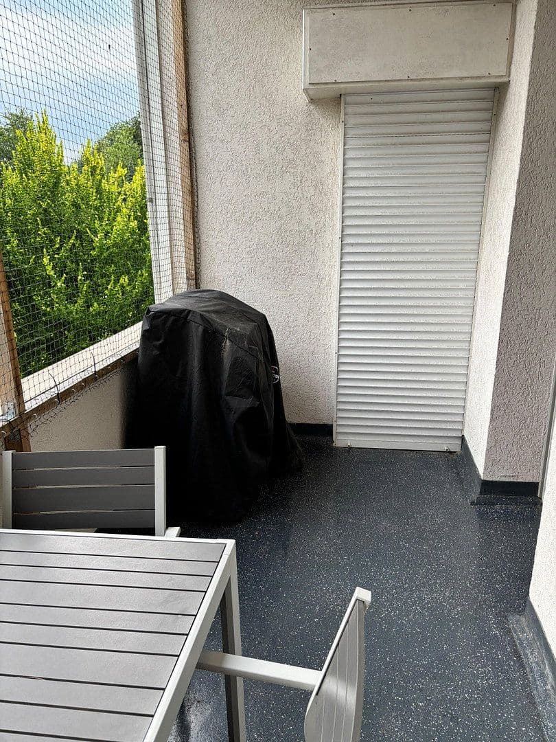 Prenájom bytu 3-izbový 98 m², Jägerhofstraße 40, Wuppertal, Severné Porýnie - Westfálsko Prenájom bytu 3-izbový 98 m², Jägerhofstraße 40, Wuppertal, Severné Porýnie - Westfálsko