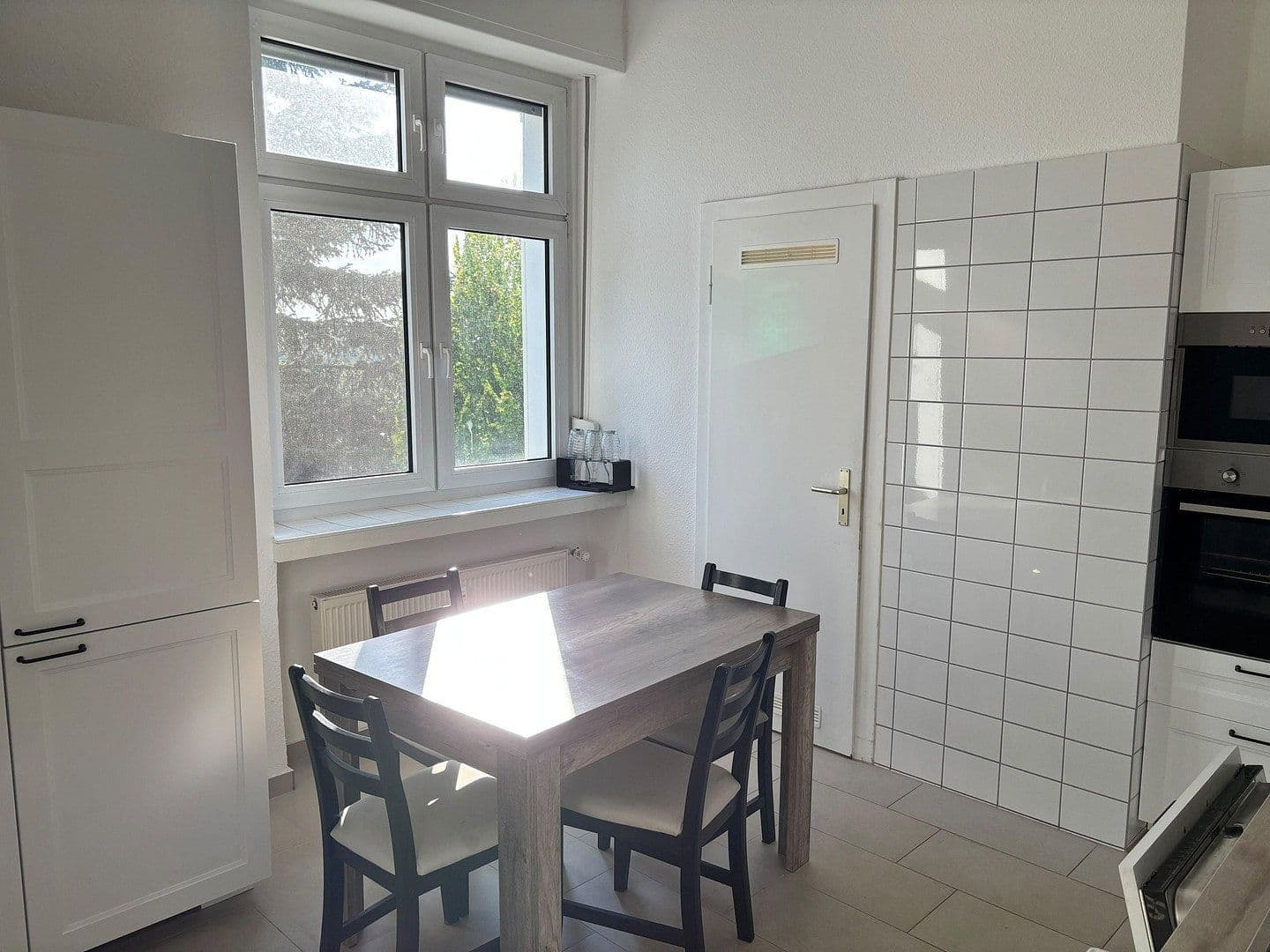 Prenájom bytu 3-izbový 98 m², Jägerhofstraße 40, Wuppertal, Severné Porýnie - Westfálsko Prenájom bytu 3-izbový 98 m², Jägerhofstraße 40, Wuppertal, Severné Porýnie - Westfálsko