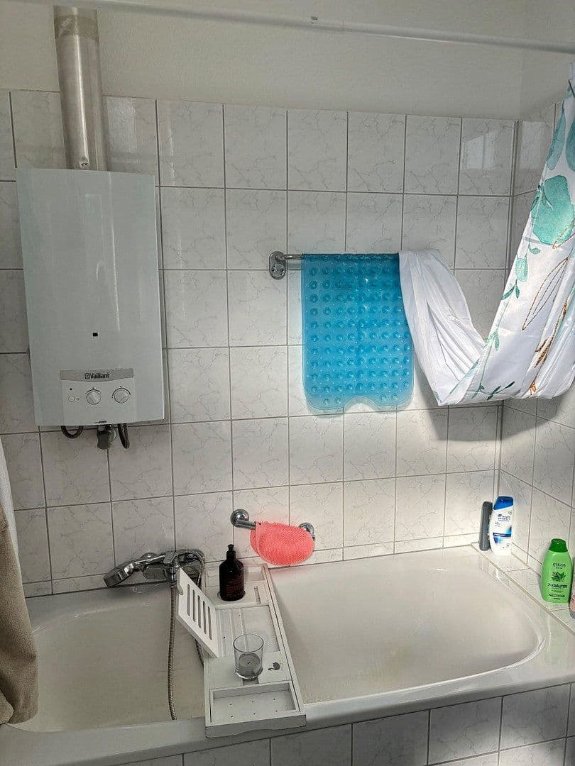 Prenájom bytu 3-izbový 98 m², Jägerhofstraße 40, Wuppertal, Severné Porýnie - Westfálsko Prenájom bytu 3-izbový 98 m², Jägerhofstraße 40, Wuppertal, Severné Porýnie - Westfálsko