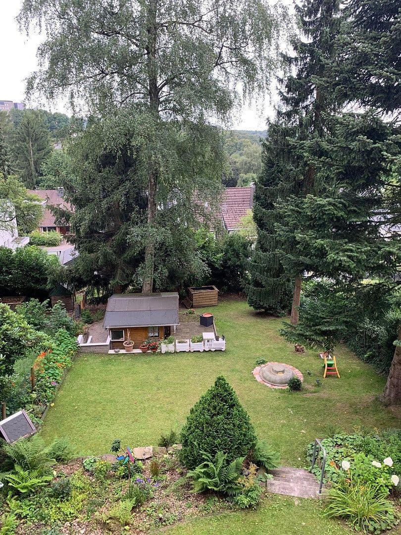 Prenájom bytu 3-izbový 98 m², Jägerhofstraße 40, Wuppertal, Severné Porýnie - Westfálsko Prenájom bytu 3-izbový 98 m², Jägerhofstraße 40, Wuppertal, Severné Porýnie - Westfálsko