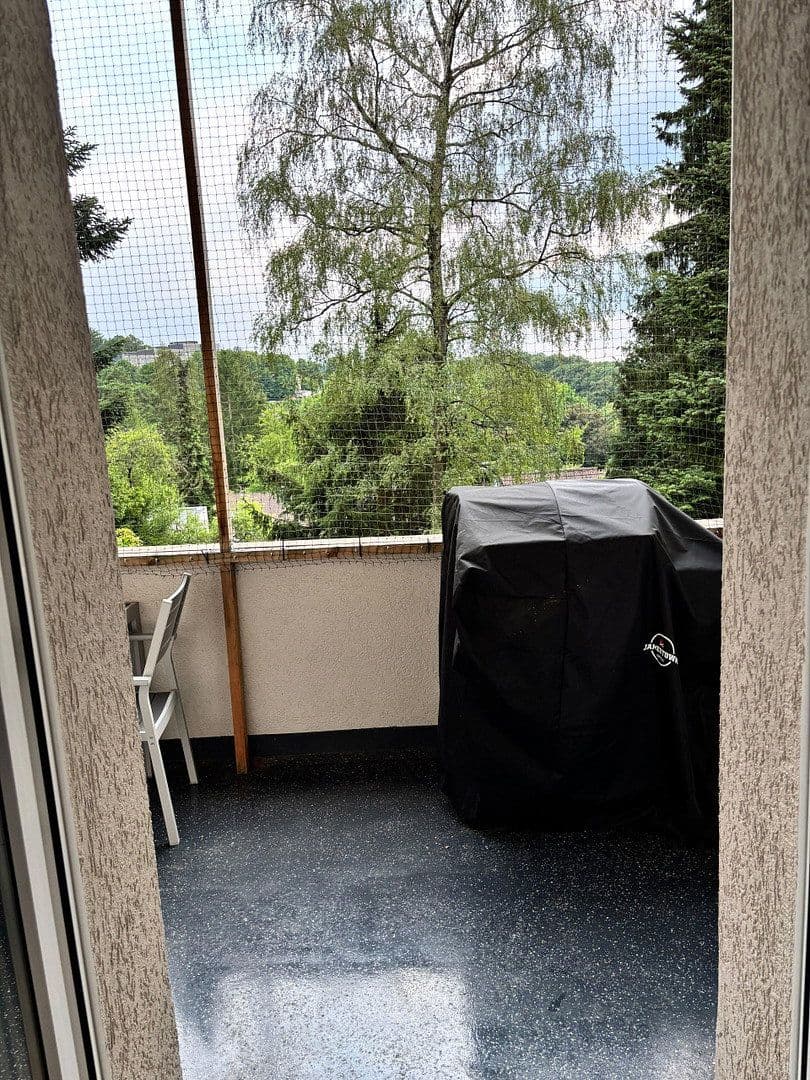Prenájom bytu 3-izbový 98 m², Jägerhofstraße 40, Wuppertal, Severné Porýnie - Westfálsko Prenájom bytu 3-izbový 98 m², Jägerhofstraße 40, Wuppertal, Severné Porýnie - Westfálsko