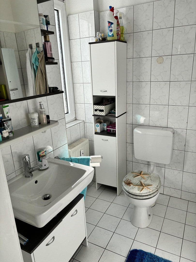Prenájom bytu 3-izbový 98 m², Jägerhofstraße 40, Wuppertal, Severné Porýnie - Westfálsko Prenájom bytu 3-izbový 98 m², Jägerhofstraße 40, Wuppertal, Severné Porýnie - Westfálsko