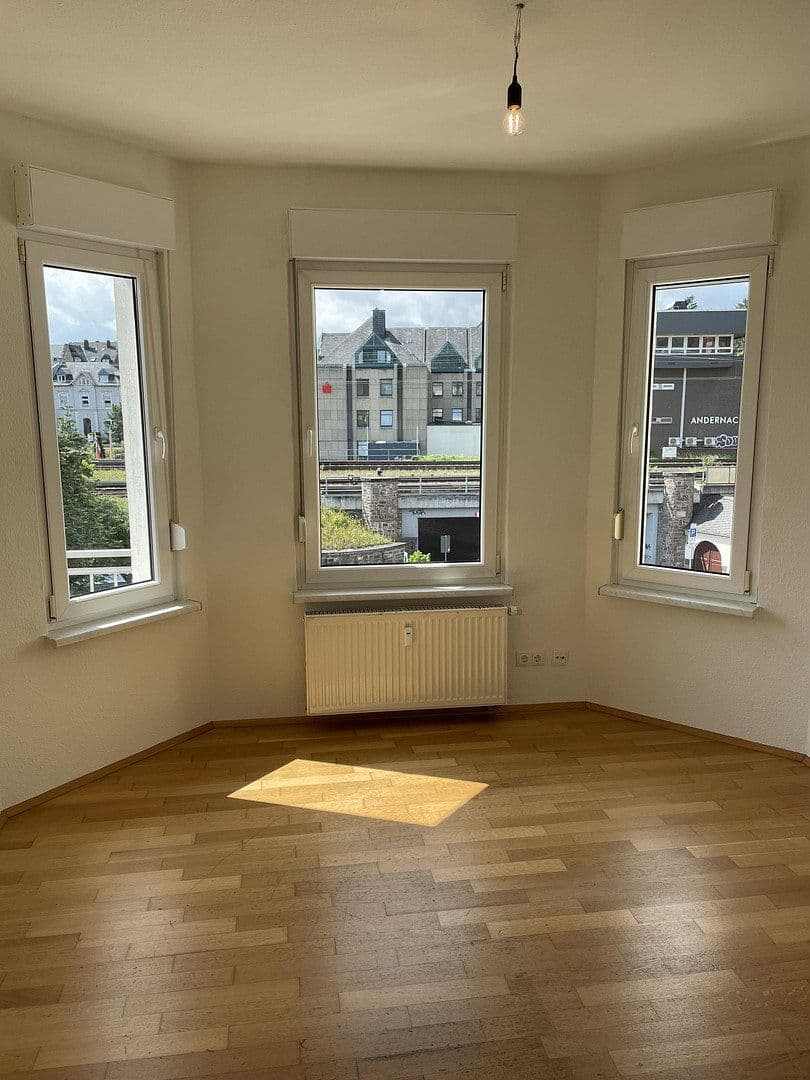 Prenájom bytu 3-izbový 67 m², Bahnhofstrasse 41, Andernach, Porýnie-Falcko Prenájom bytu 3-izbový 67 m², Bahnhofstrasse 41, Andernach, Porýnie-Falcko