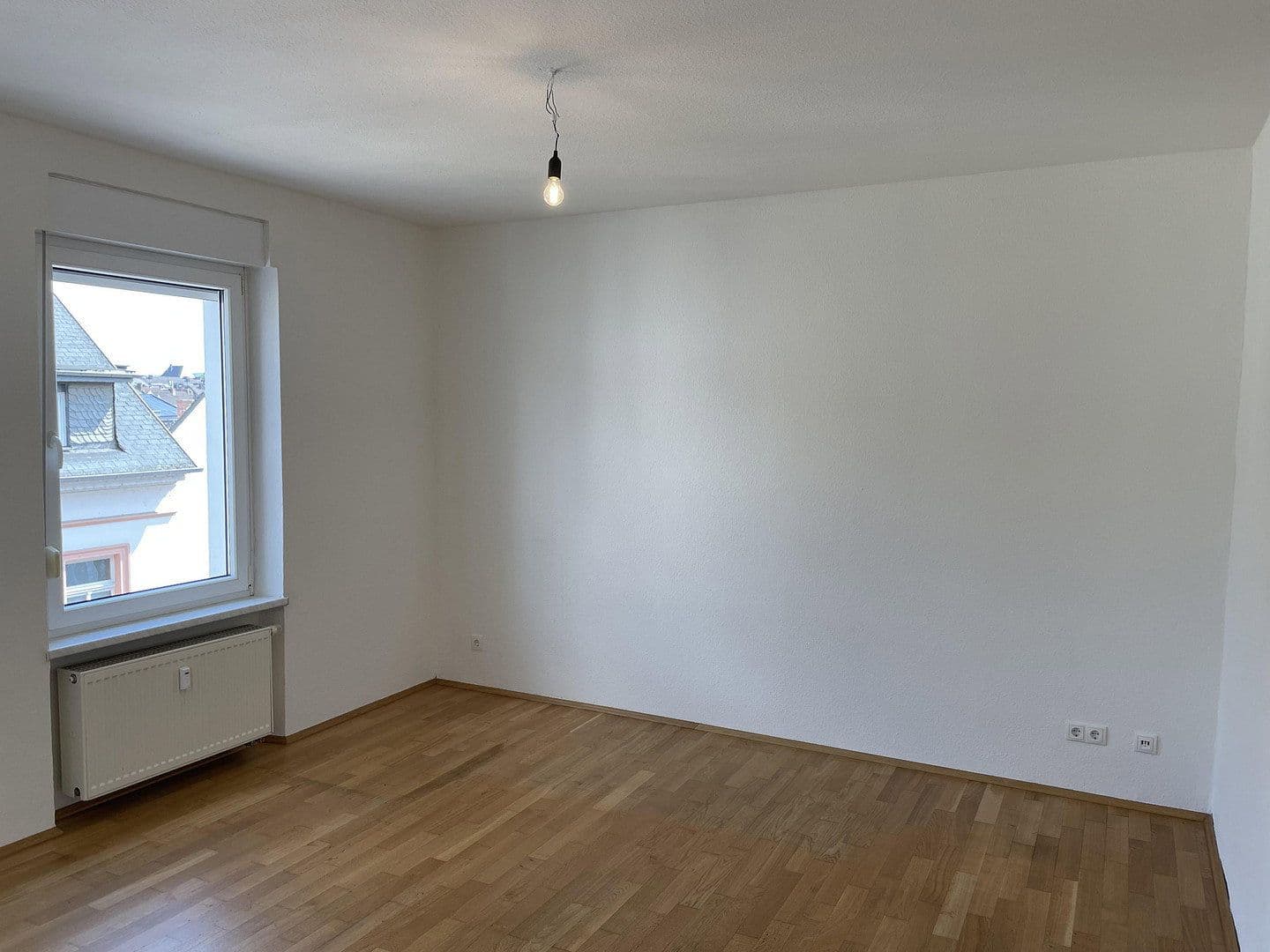 Prenájom bytu 3-izbový 67 m², Bahnhofstrasse 41, Andernach, Porýnie-Falcko Prenájom bytu 3-izbový 67 m², Bahnhofstrasse 41, Andernach, Porýnie-Falcko