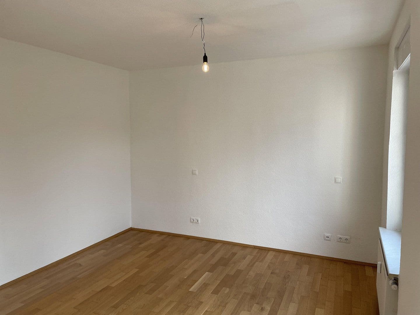 Prenájom bytu 3-izbový 67 m², Bahnhofstrasse 41, Andernach, Porýnie-Falcko Prenájom bytu 3-izbový 67 m², Bahnhofstrasse 41, Andernach, Porýnie-Falcko