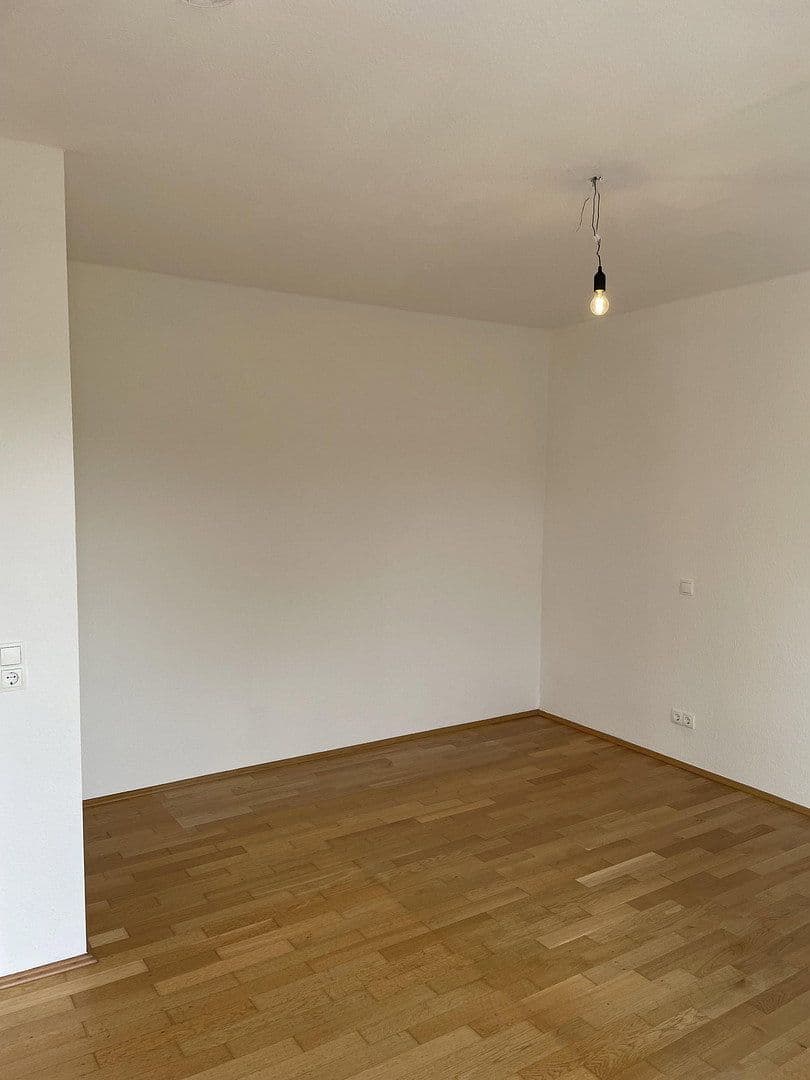 Prenájom bytu 3-izbový 67 m², Bahnhofstrasse 41, Andernach, Porýnie-Falcko Prenájom bytu 3-izbový 67 m², Bahnhofstrasse 41, Andernach, Porýnie-Falcko