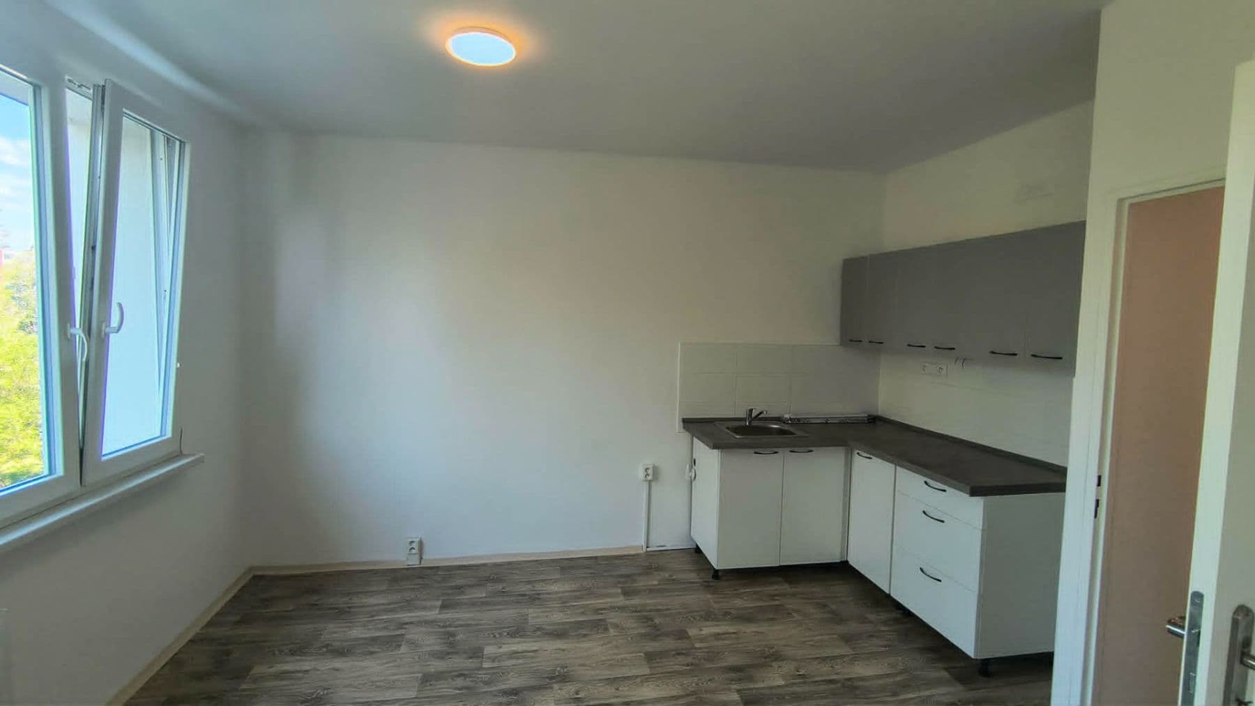 Predaj bytu 1-izbový 35 m², Sídliště Za Chlumem, Bílina, Ústecký kraj Predaj bytu 1-izbový 35 m², Sídliště Za Chlumem, Bílina, Ústecký kraj