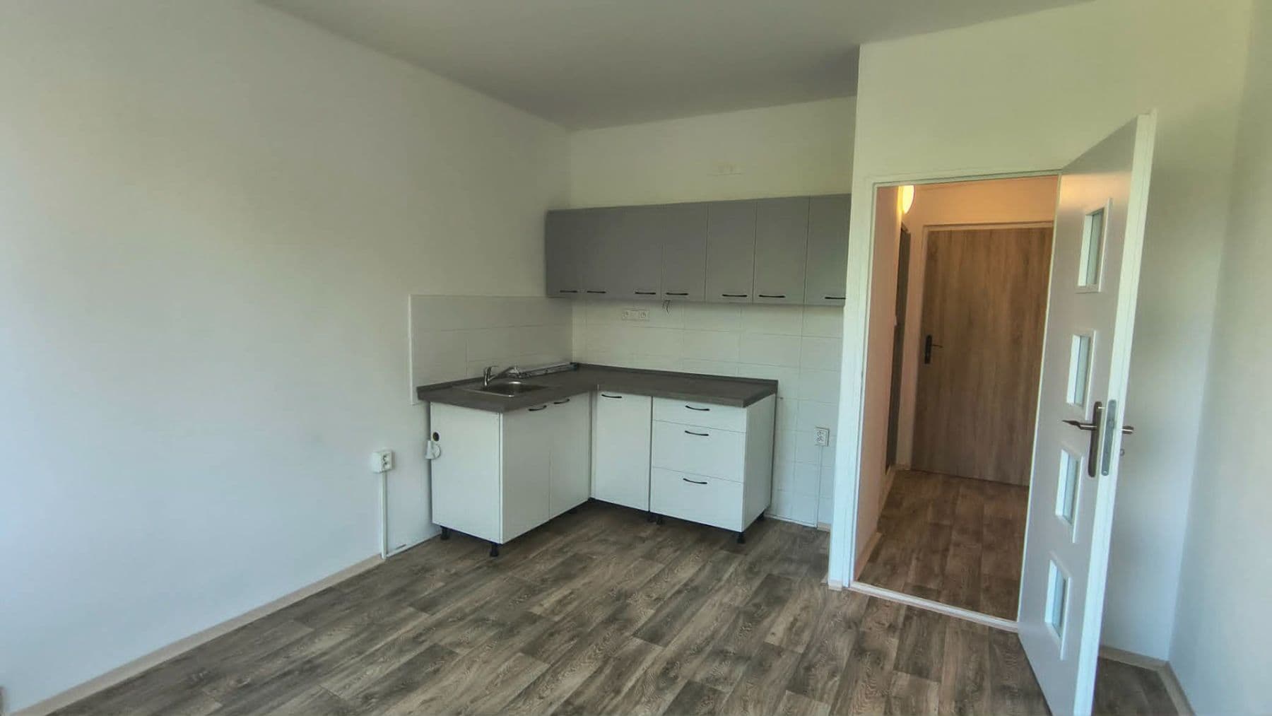 Predaj bytu 1-izbový 35 m², Sídliště Za Chlumem, Bílina, Ústecký kraj Predaj bytu 1-izbový 35 m², Sídliště Za Chlumem, Bílina, Ústecký kraj