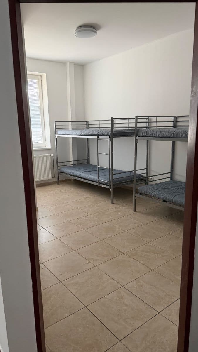 Prenájom bytu 1-izbový 35 m², Postoloprtská, Louny, Ústecký kraj Prenájom bytu 1-izbový 35 m², Postoloprtská, Louny, Ústecký kraj