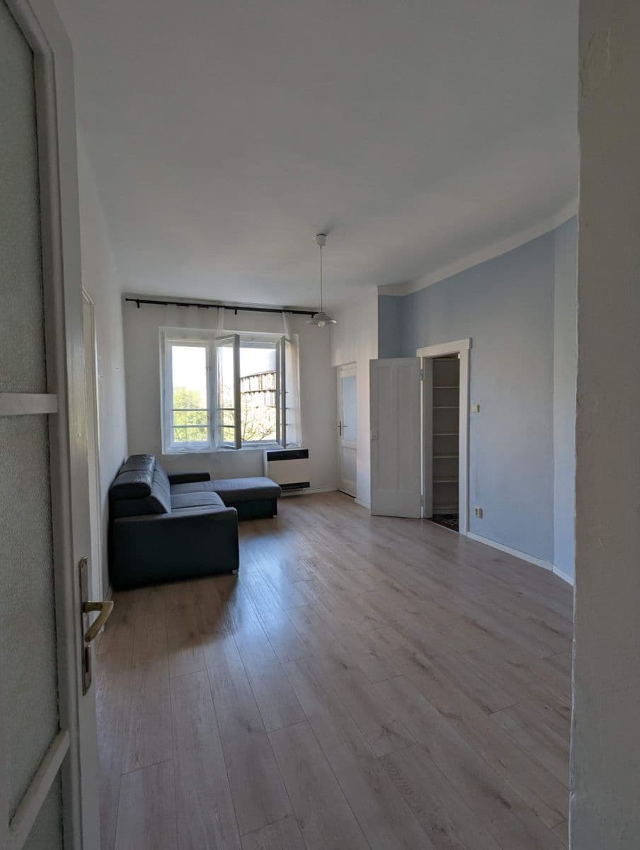 Prenájom bytu 2-izbový 56 m², Pernerova, Praha, Praha Prenájom bytu 2-izbový 56 m², Pernerova, Praha, Praha