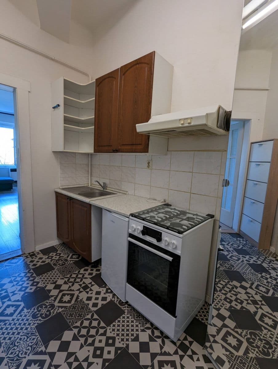 Prenájom bytu 2-izbový 56 m², Pernerova, Praha, Praha Prenájom bytu 2-izbový 56 m², Pernerova, Praha, Praha