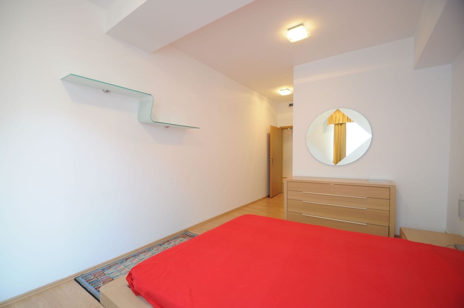 Prenájom bytu 2-izbový 73 m², U Půjčovny, Praha, Praha Prenájom bytu 2-izbový 73 m², U Půjčovny, Praha, Praha