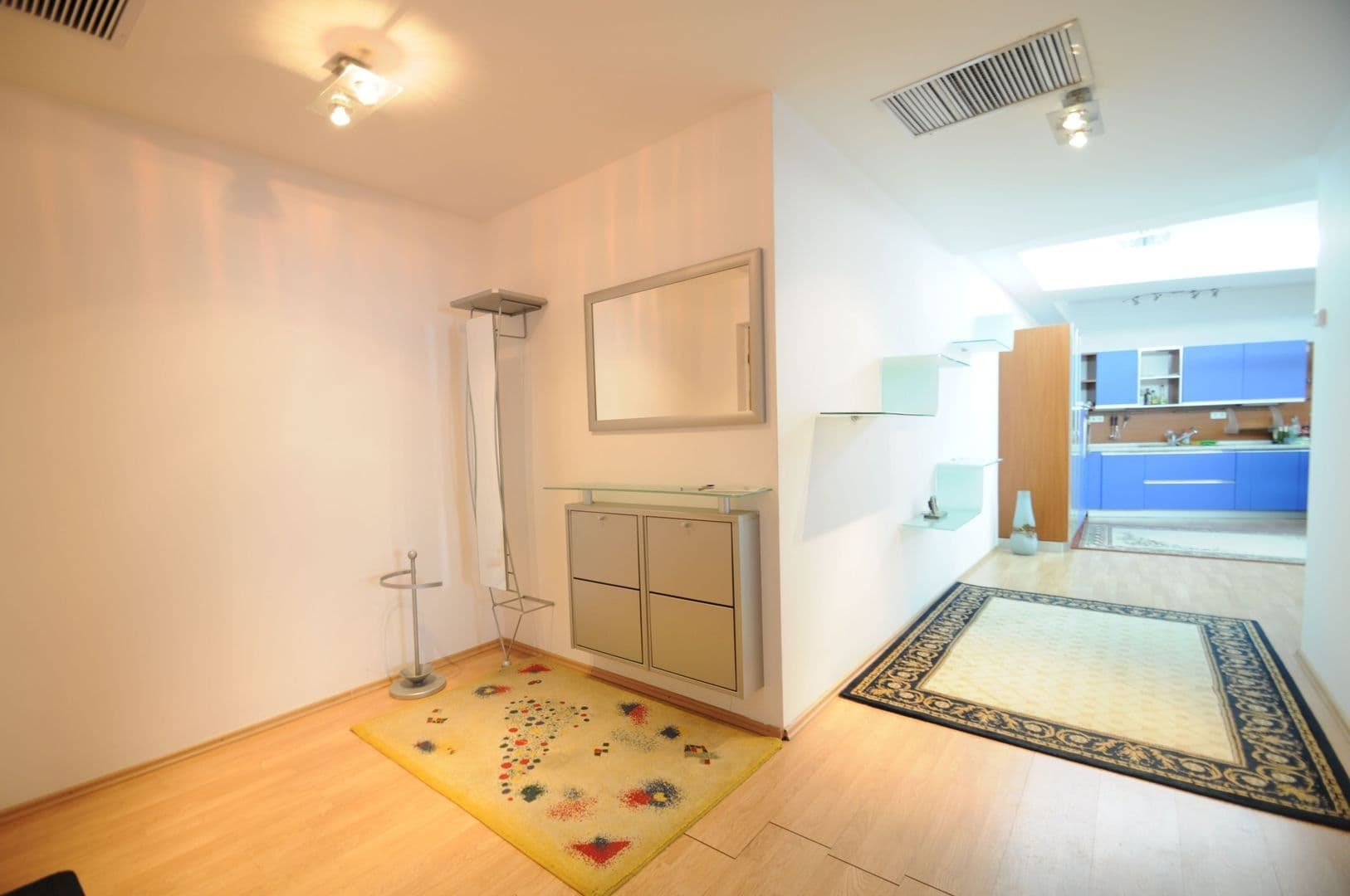Prenájom bytu 2-izbový 73 m², U Půjčovny, Praha, Praha Prenájom bytu 2-izbový 73 m², U Půjčovny, Praha, Praha