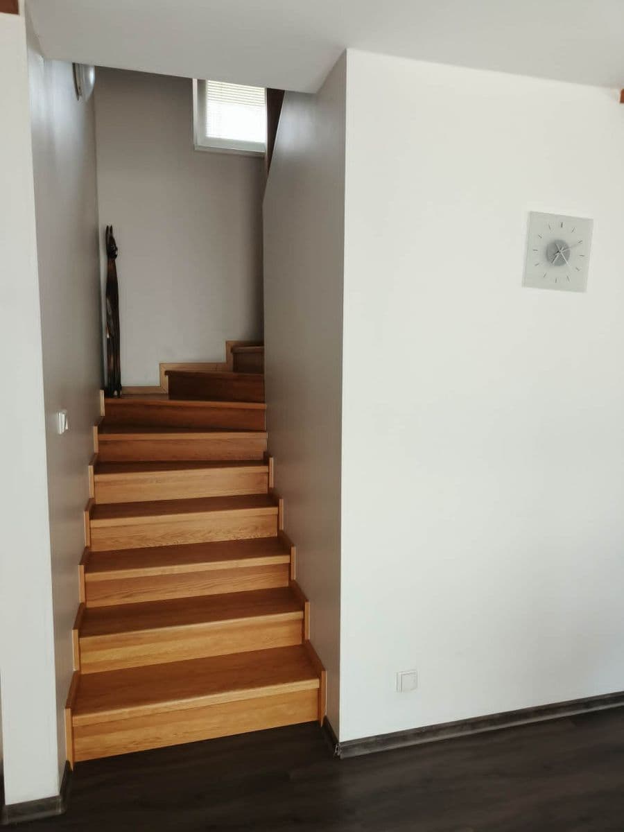 Prenájom domu 98 m², pozemok 400 m², Sluneční, Vrané nad Vltavou, Středočeský kraj Prenájom domu 98 m², pozemok 400 m², Sluneční, Vrané nad Vltavou, Středočeský kraj