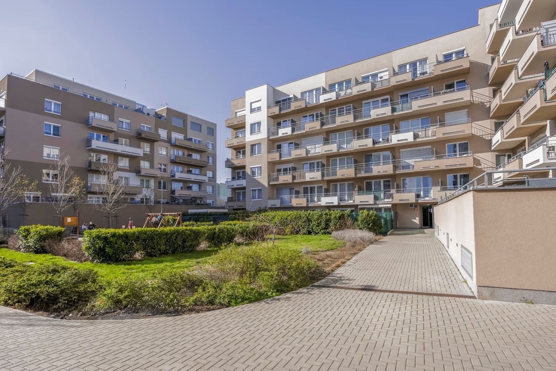 Predaj bytu 1-izbový 30 m², Mantovská, Praha, Praha Predaj bytu 1-izbový 30 m², Mantovská, Praha, Praha