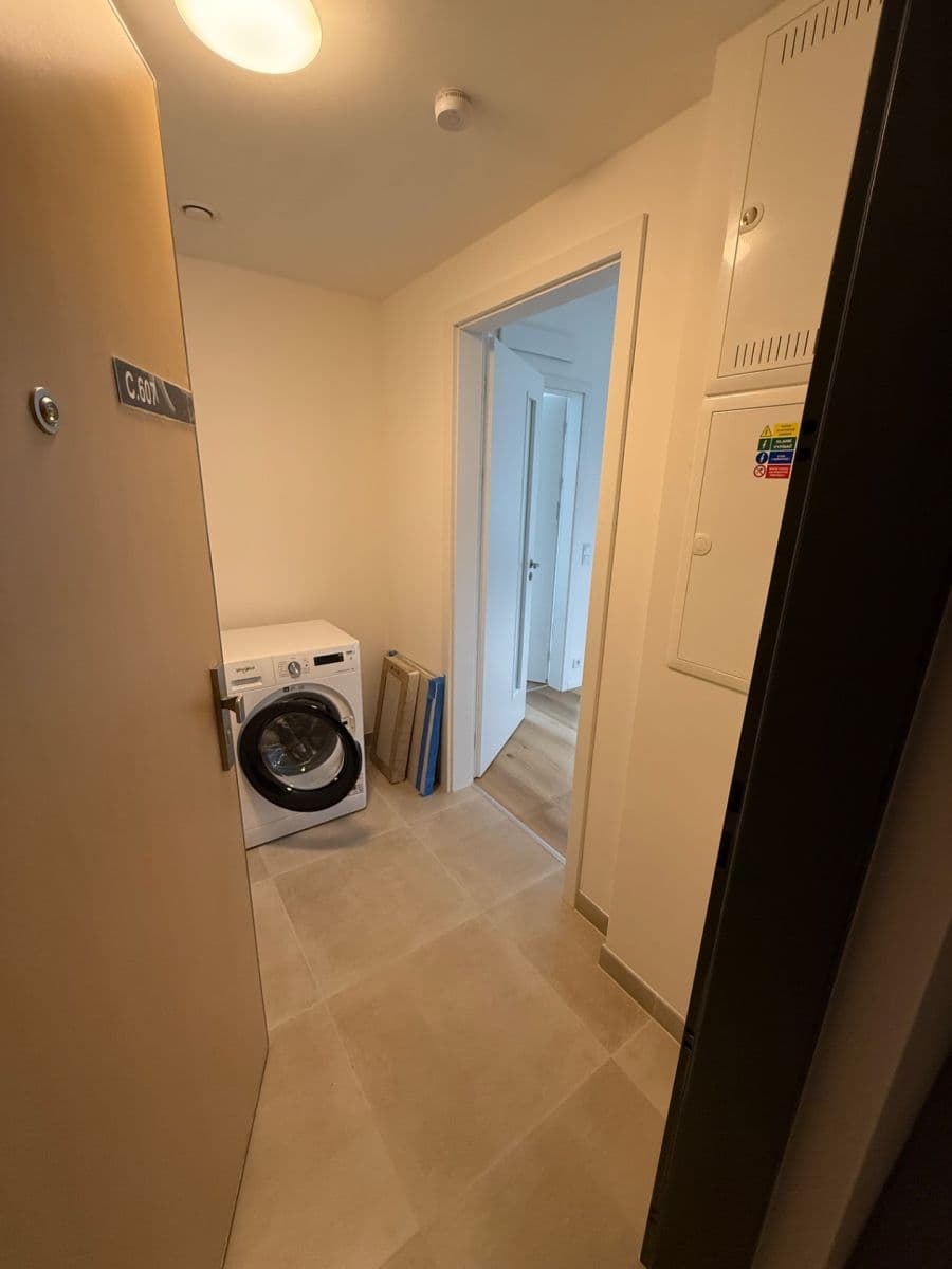 Prenájom bytu 2-izbový 47 m², Hodkovická, Praha, Praha Prenájom bytu 2-izbový 47 m², Hodkovická, Praha, Praha