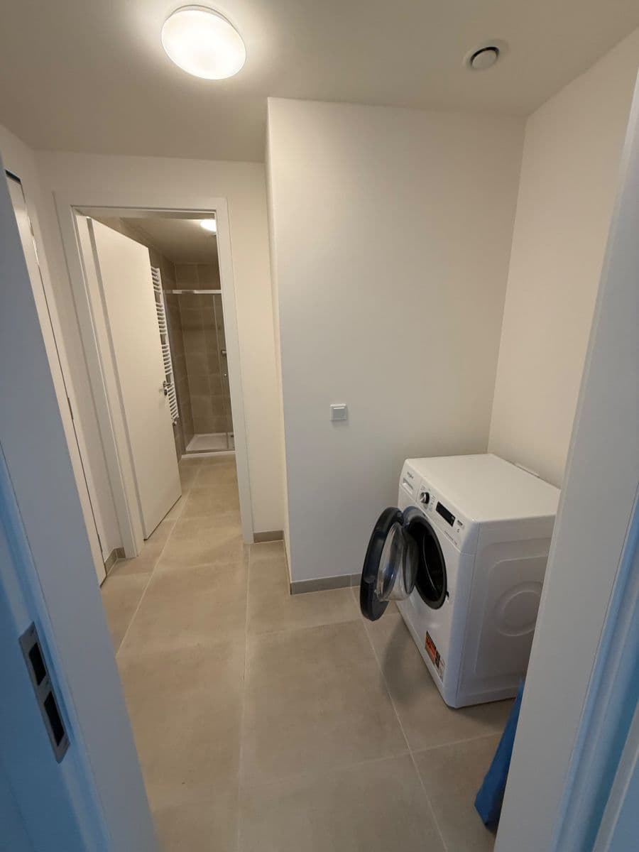 Prenájom bytu 2-izbový 47 m², Hodkovická, Praha, Praha Prenájom bytu 2-izbový 47 m², Hodkovická, Praha, Praha