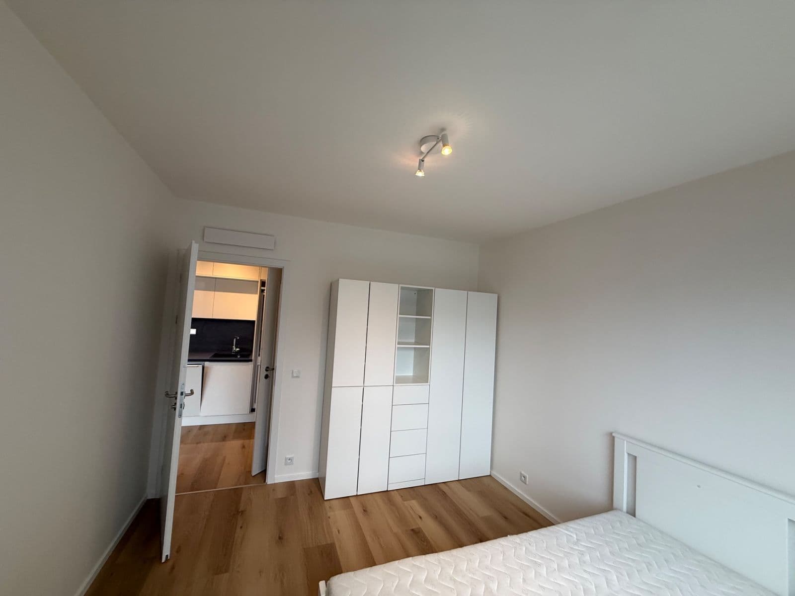 Prenájom bytu 2-izbový 47 m², Hodkovická, Praha, Praha Prenájom bytu 2-izbový 47 m², Hodkovická, Praha, Praha