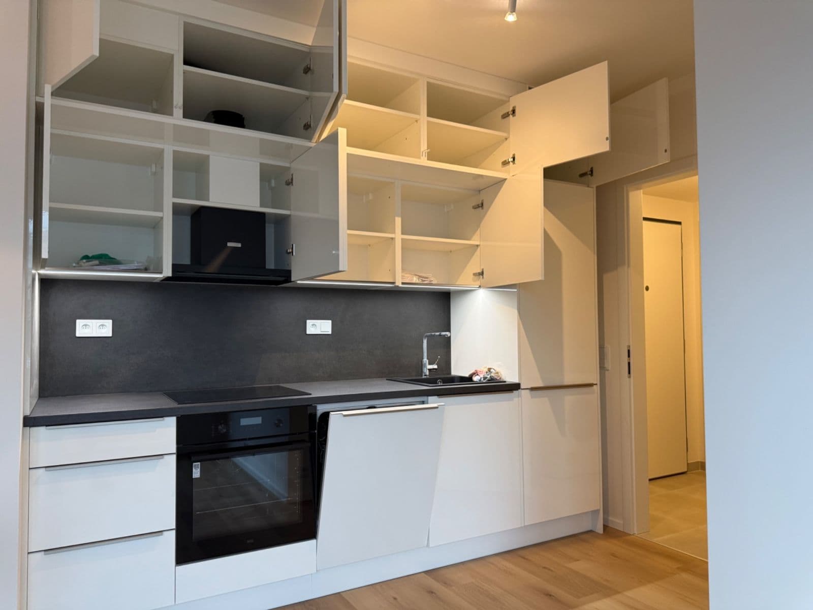Prenájom bytu 2-izbový 47 m², Hodkovická, Praha, Praha Prenájom bytu 2-izbový 47 m², Hodkovická, Praha, Praha