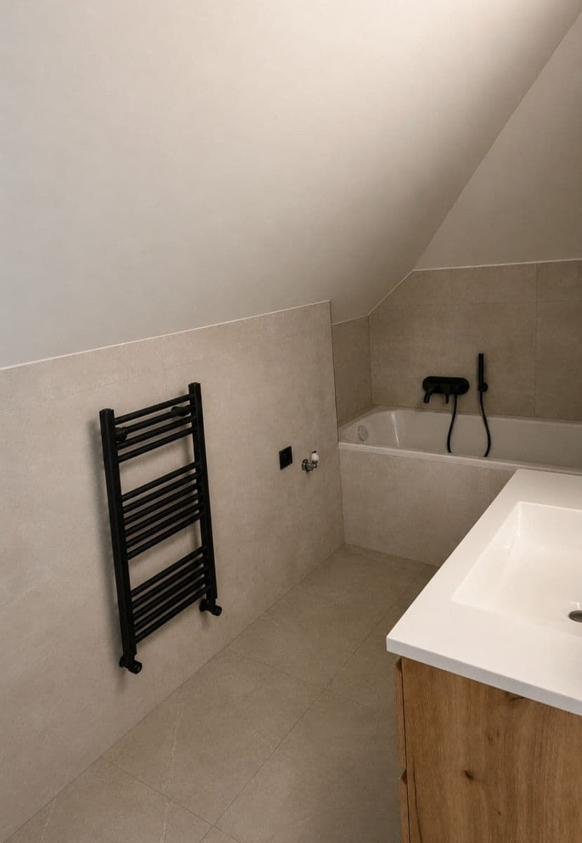 Prenájom bytu 3-izbový 75 m², Zelený pruh, Praha, Praha Prenájom bytu 3-izbový 75 m², Zelený pruh, Praha, Praha