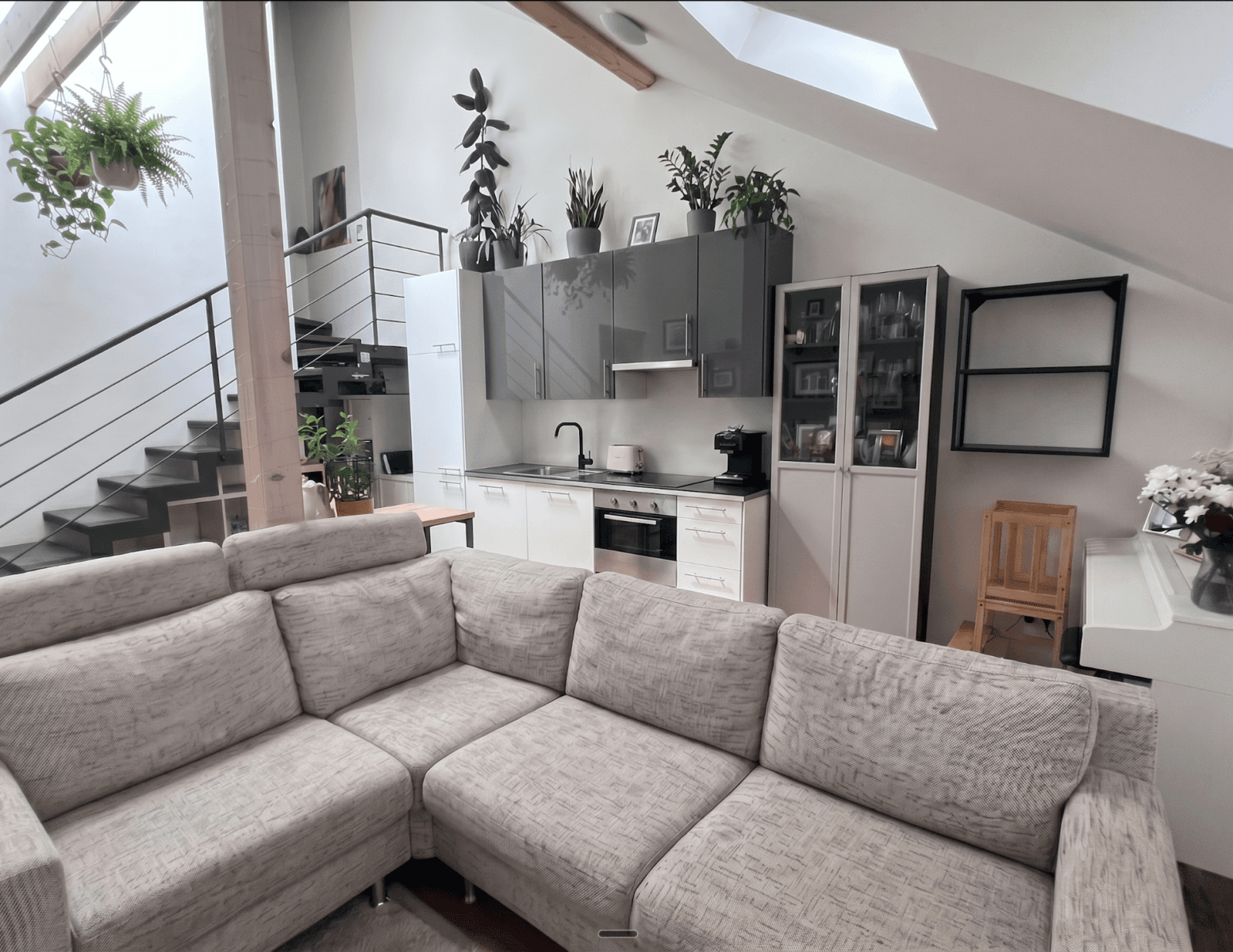 Prenájom bytu 4-izbový 99 m², Drtinova, Praha, Praha Prenájom bytu 4-izbový 99 m², Drtinova, Praha, Praha