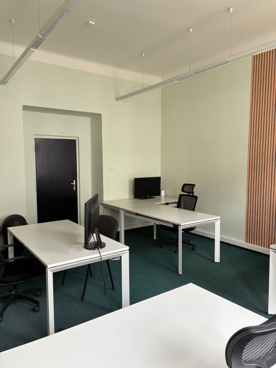 Prenájom kancelárie 110 m², Křižíkova, Praha, Praha Prenájom kancelárie 110 m², Křižíkova, Praha, Praha
