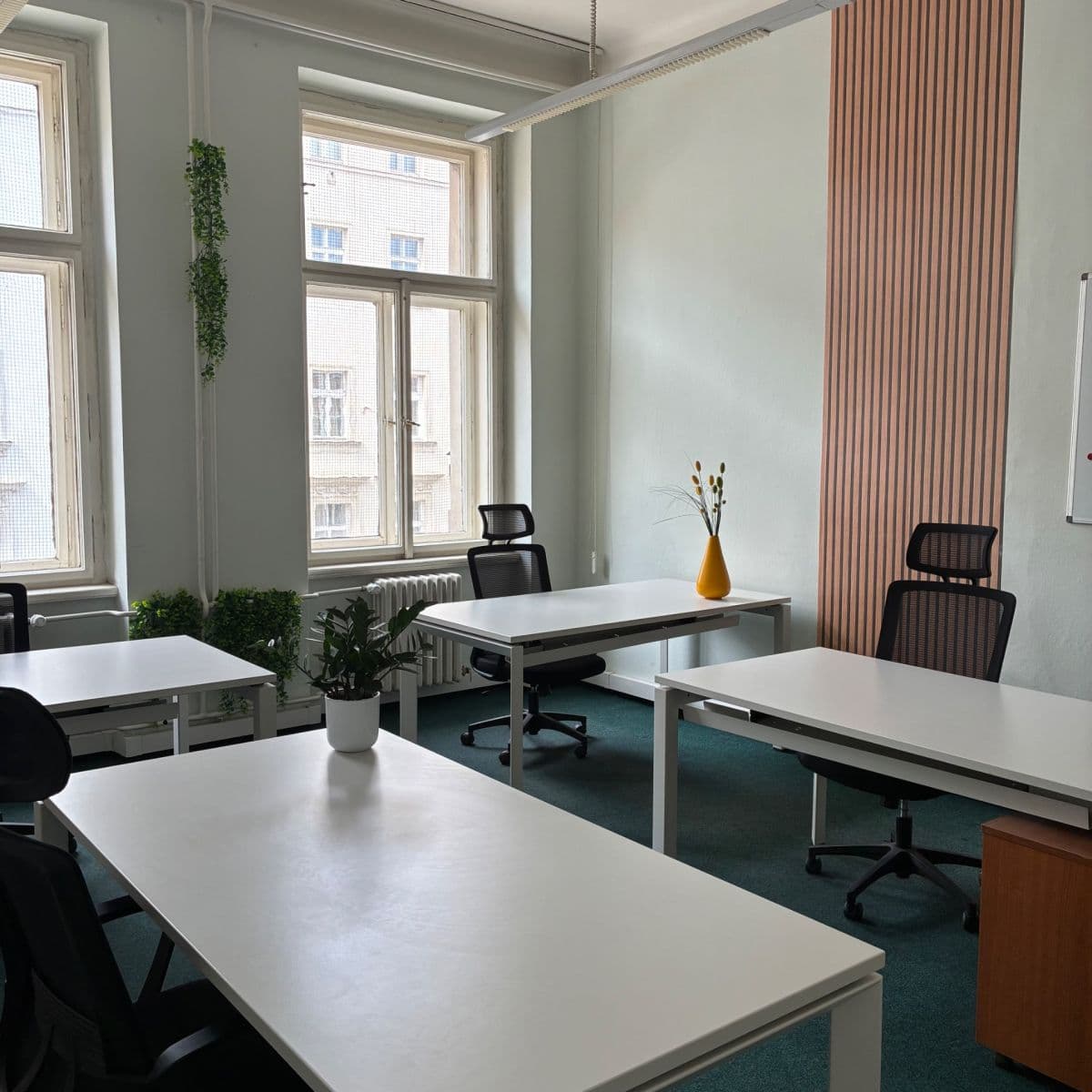 Prenájom kancelárie 110 m², Křižíkova, Praha, Praha Prenájom kancelárie 110 m², Křižíkova, Praha, Praha