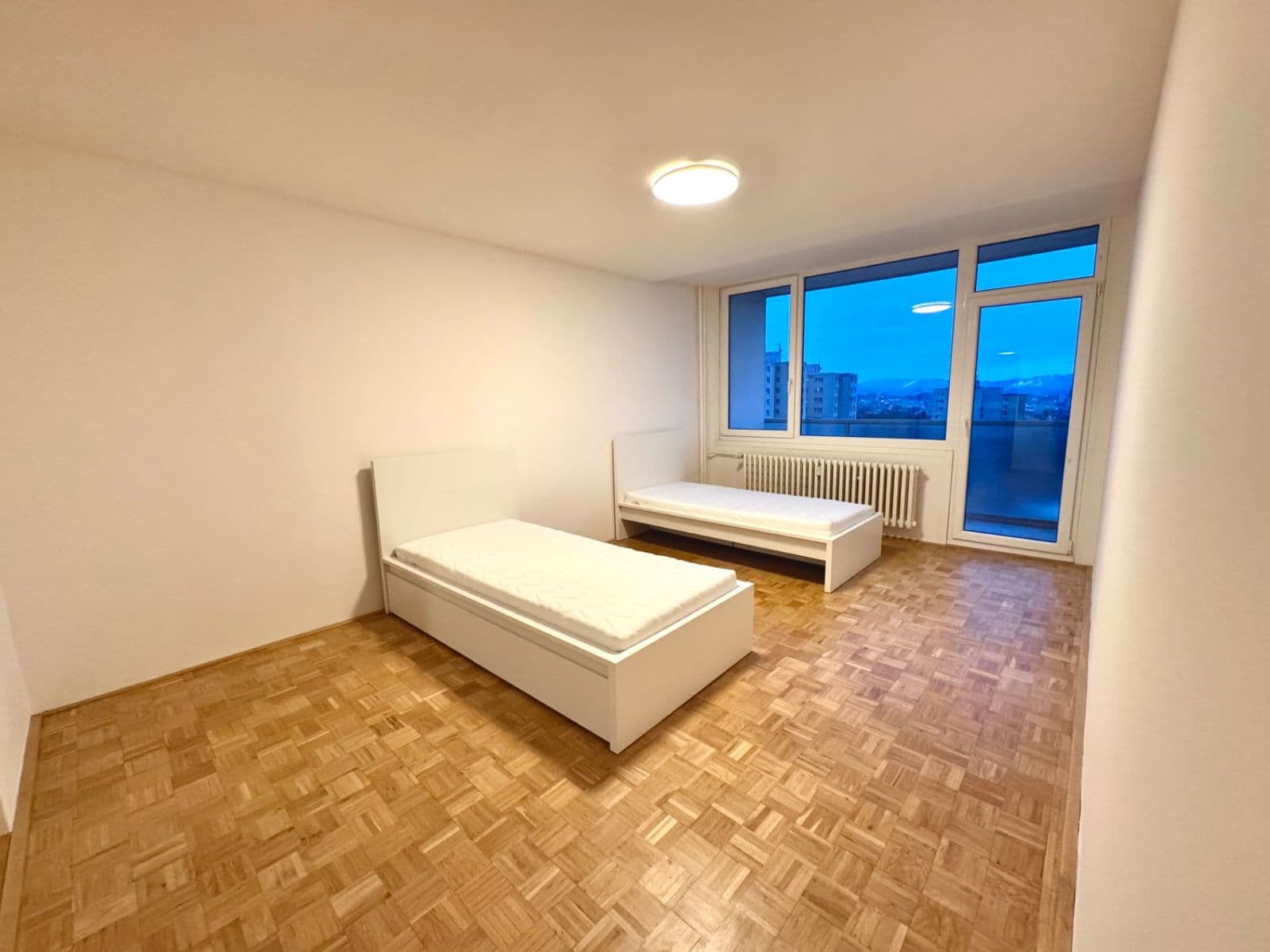 Prenájom bytu 5-izbový 80 m², Na Pískovně, Liberec, Liberecký kraj Prenájom bytu 5-izbový 80 m², Na Pískovně, Liberec, Liberecký kraj