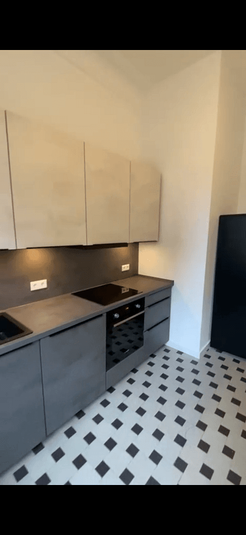 Prenájom bytu 4-izbový 80 m², Maternusstraße 39, Köln, Severné Porýnie - Westfálsko Prenájom bytu 4-izbový 80 m², Maternusstraße 39, Köln, Severné Porýnie - Westfálsko