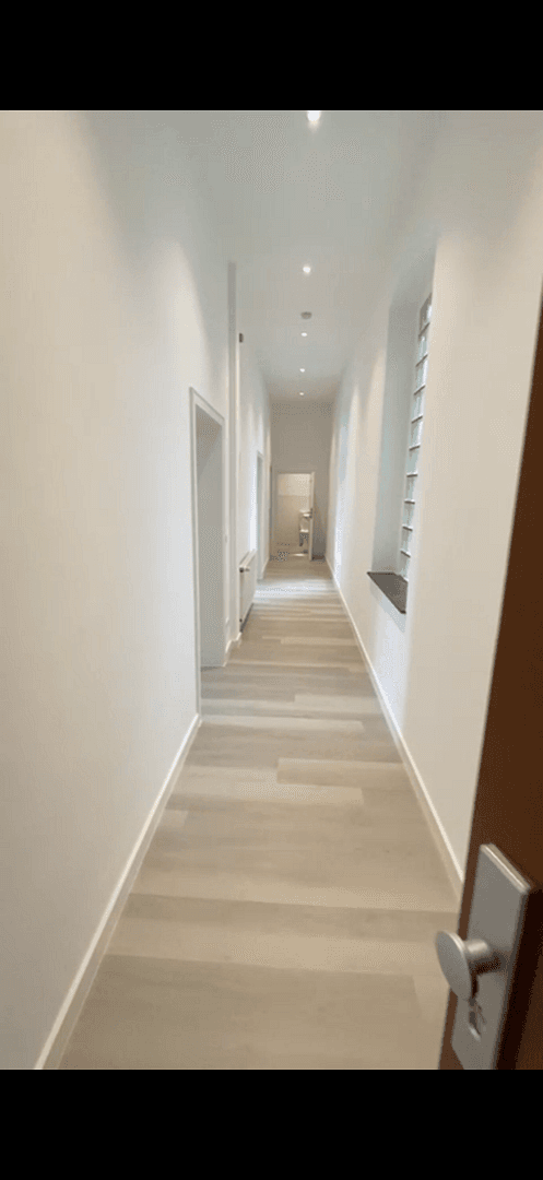 Prenájom bytu 4-izbový 80 m², Maternusstraße 39, Köln, Severné Porýnie - Westfálsko Prenájom bytu 4-izbový 80 m², Maternusstraße 39, Köln, Severné Porýnie - Westfálsko