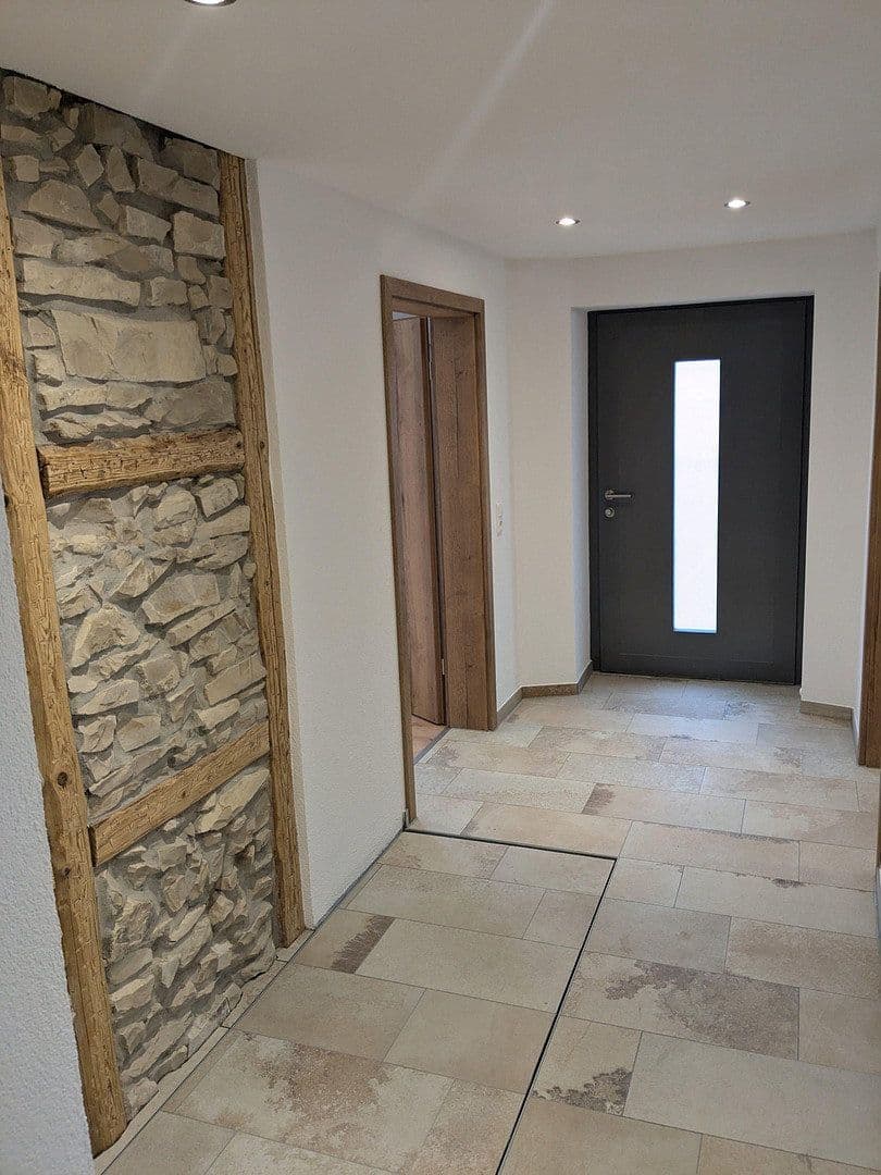 Prenájom bytu 4-izbový 115 m², Neresheim, Bádensko-Wurttembersko Prenájom bytu 4-izbový 115 m², Neresheim, Bádensko-Wurttembersko