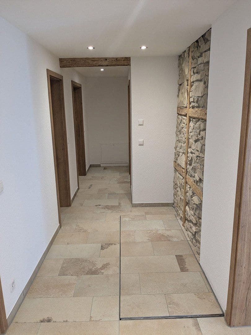Prenájom bytu 4-izbový 115 m², Neresheim, Bádensko-Wurttembersko Prenájom bytu 4-izbový 115 m², Neresheim, Bádensko-Wurttembersko