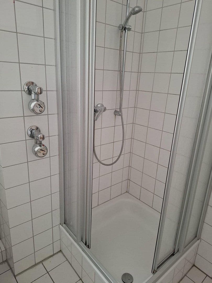 Prenájom bytu 1-izbový 44 m², Plateniustr. 18, Wuppertal, Severné Porýnie - Westfálsko Prenájom bytu 1-izbový 44 m², Plateniustr. 18, Wuppertal, Severné Porýnie - Westfálsko