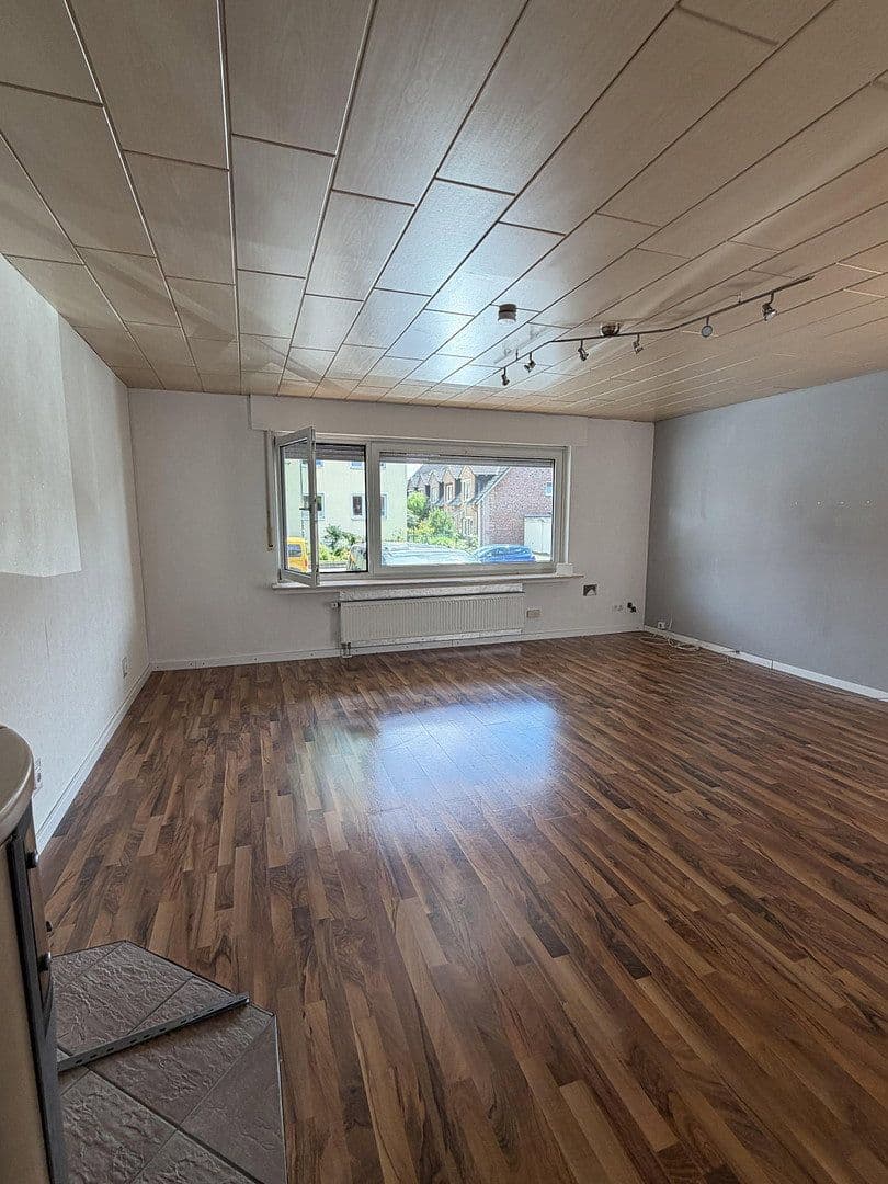 Predaj domu 228 m², pozemok 282 m², Lagesche Straße 7, Paderborn, Severné Porýnie - Westfálsko Predaj domu 228 m², pozemok 282 m², Lagesche Straße 7, Paderborn, Severné Porýnie - Westfálsko