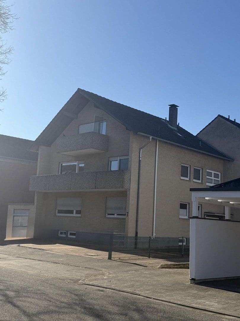 Predaj domu 228 m², pozemok 282 m², Lagesche Straße 7, Paderborn, Severné Porýnie - Westfálsko Predaj domu 228 m², pozemok 282 m², Lagesche Straße 7, Paderborn, Severné Porýnie - Westfálsko