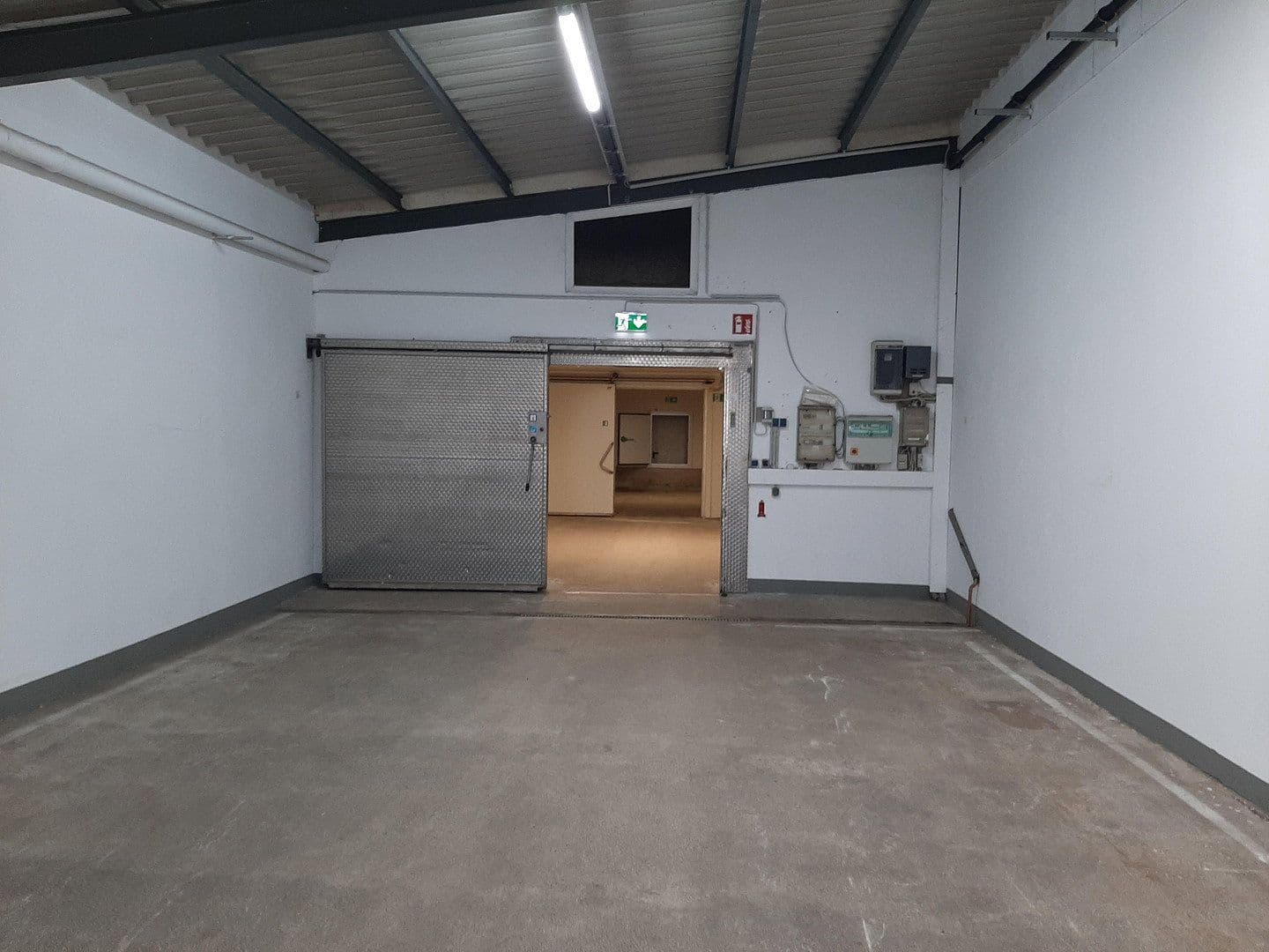Prenájom nebytového priestoru 520 m², Lübeck, Šlezvicko-Holštajnsko Prenájom nebytového priestoru 520 m², Lübeck, Šlezvicko-Holštajnsko
