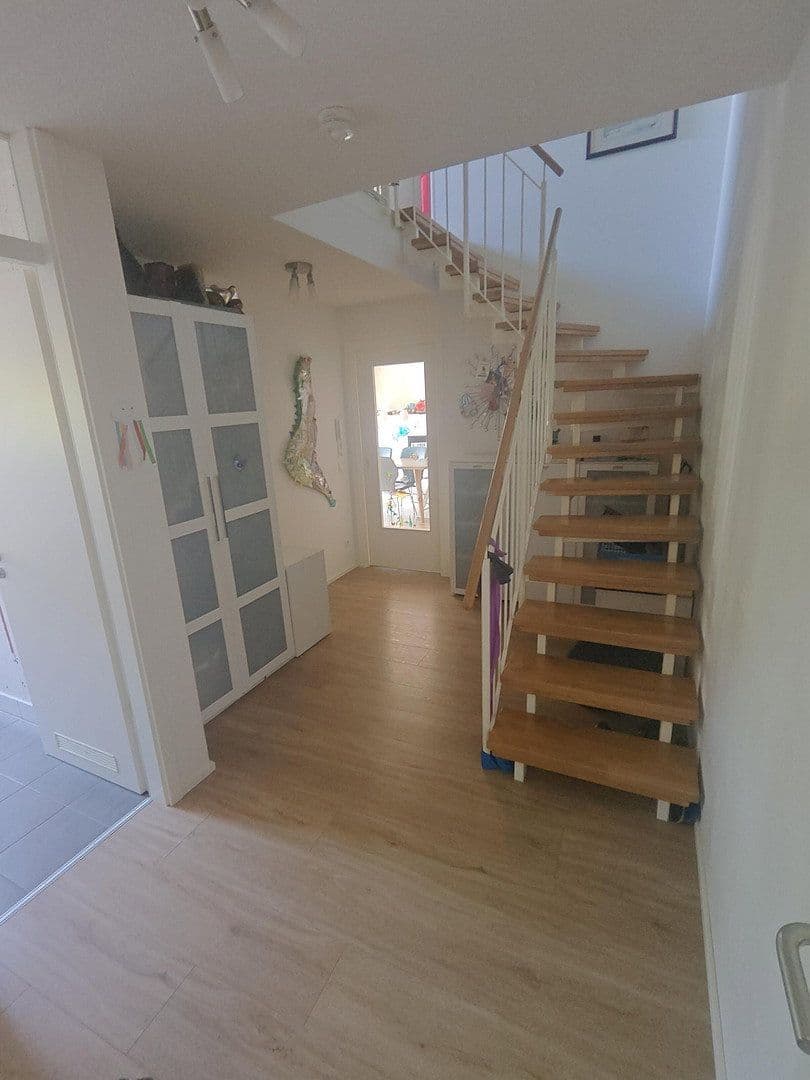 Prenájom bytu 3-izbový 101 m², Hauptstraße 93, Neubiberg, Bavorsko Prenájom bytu 3-izbový 101 m², Hauptstraße 93, Neubiberg, Bavorsko